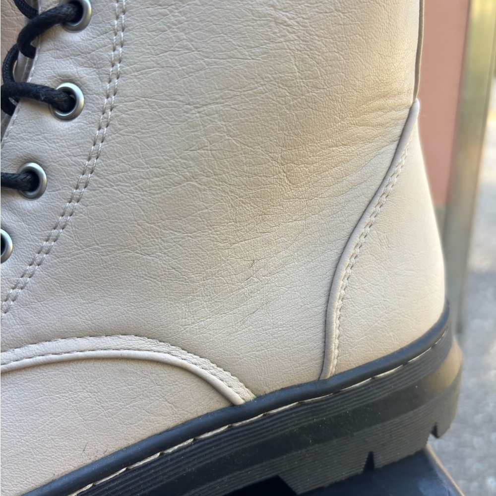 CCOCCI Cream Lace-Up Combat Boots - Picture 3 of 5